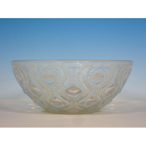 252 - An R Lalique circular Bowl with tear drop moulded design, marked R LALIQUE. FRANCE 8 in Diam