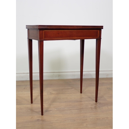 450 - An Edwardian mahogany Tea Table of small proportions by James Hicks, Lower Pembroke, St Dublin, the ... 