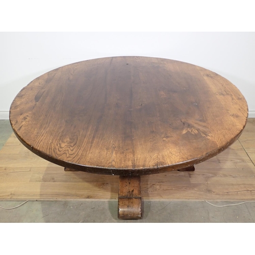 462 - A Trevor Lawrence oak circular Dining Table on squared baluster column and cross supports, 5ft 6in D... 