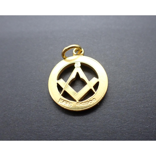 87 - A 15ct gold Masonic Pendant/Fob, approx 6.60gms