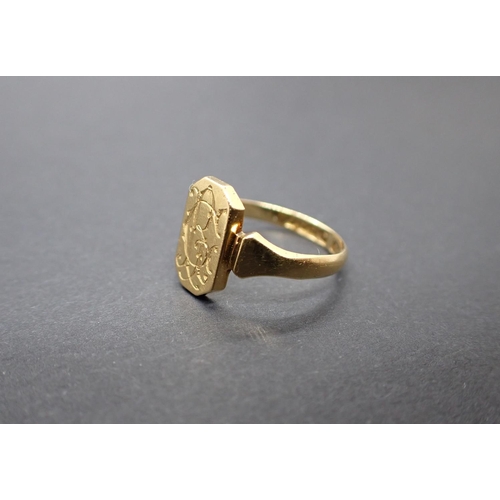 185 - An 18ct gold Victorian Signet Ring engraved monogram, ring size K 1/2 approx 2.80gms