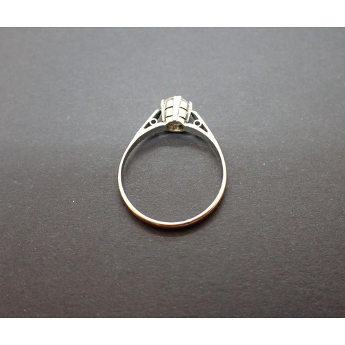 231 - A single stone Ring claw-set brilliant-cut stone, marked PLAT 18ct, ring size P, approx 2.19gms