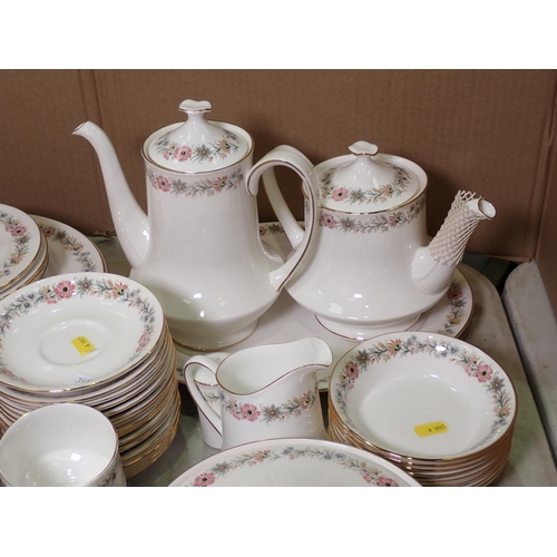 348 - A Paragon 'Belinda' Tea and Dinner Service