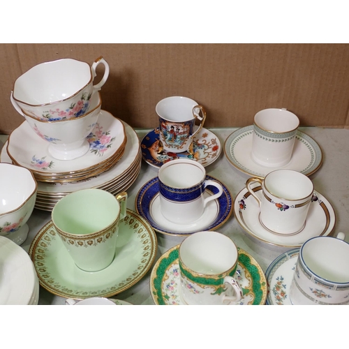 352 - A collection of Royal Worcester and other Coffee Can and Saucers, Alfred Meakin Dinner ware, Egg Cup... 