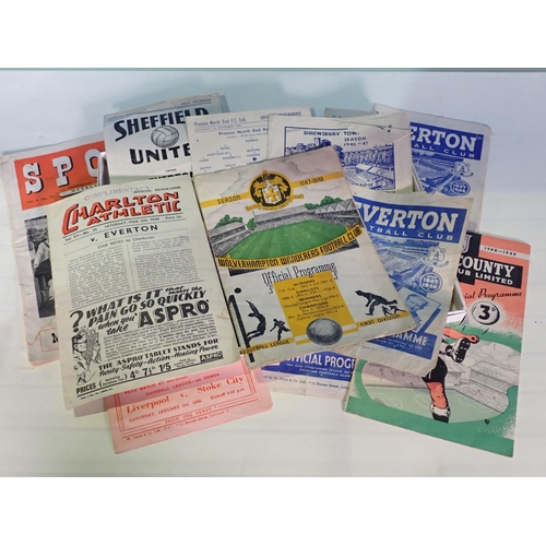 493 - A quantity of old Football Programmes dating mostly from the 1940's, including Everton, Shrewsbury, ... 