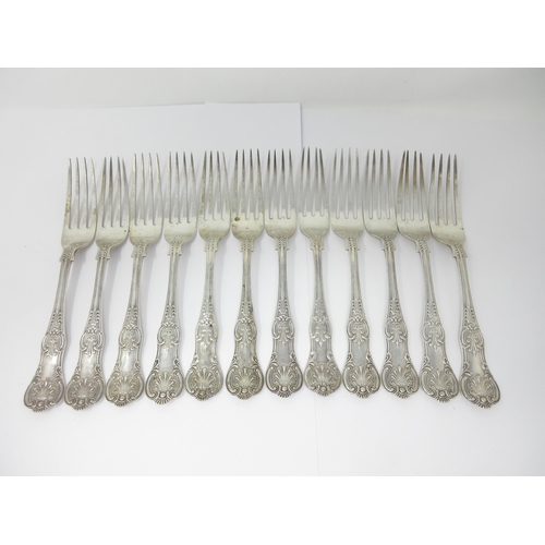 142 - A part Set of Victorian silver Cutlery, Queen's pattern, viz: 12 Dinner Forks, 8 Dessert Forks, 13 T... 