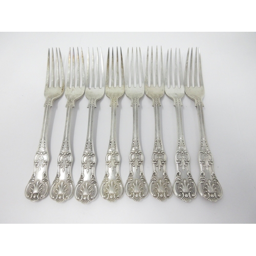 142 - A part Set of Victorian silver Cutlery, Queen's pattern, viz: 12 Dinner Forks, 8 Dessert Forks, 13 T... 