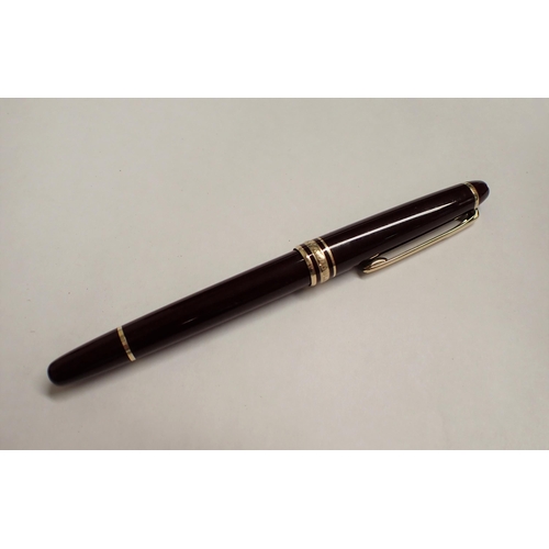 221 - A Mont Blanc Fountain Pen the Meisterstuck 'Hommage a Frédéric Chopin in burgundy with gold trim num... 