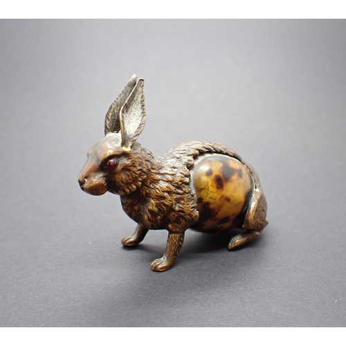 266 - A vintage novelty Tape Measure in the form of a Hare