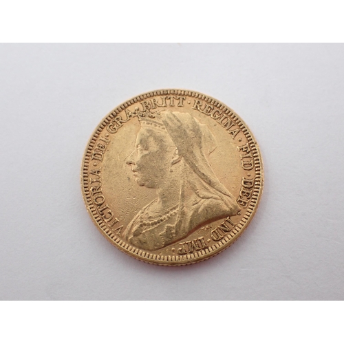 323 - Queen Victoria, Veiled Head Sovereign, 1893