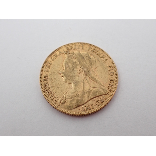 332 - Queen Victoria, Veiled Head Sovereign, 1900