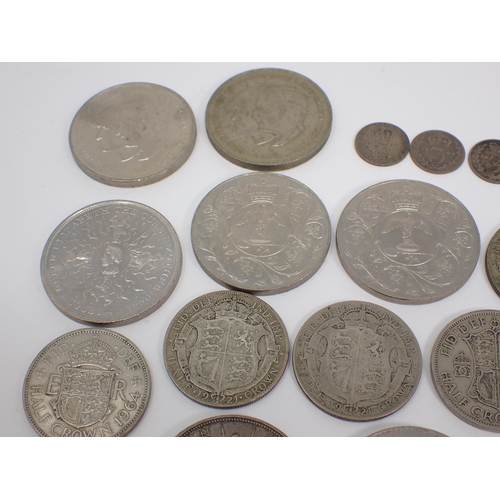 406 - Two Geo V 1935 Crowns and a small quantity of minor coins