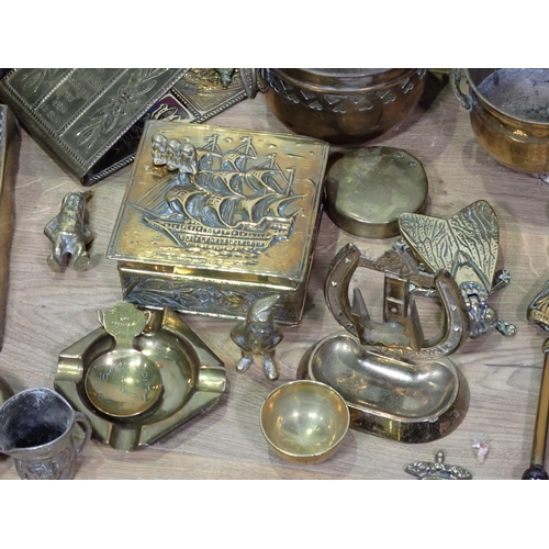 578 - A box of brass and a Sewing Machine