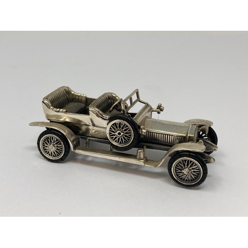 675 - A silver Medusa-Oro Model of a Rolls Royce 190 Silver Ghost stamped 925, 3 1/4in L