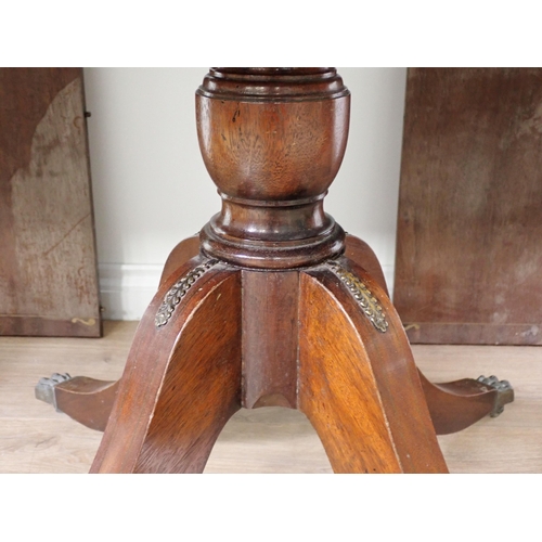 767 - A reproduction mahogany veneered triple pedestal Dining Table A/F 11ft L x 2ft 5in H