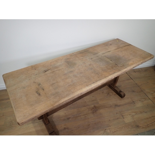 789 - An oak Refectory Table 5ft 6in L x 2ft 6in H and a pair of Benches