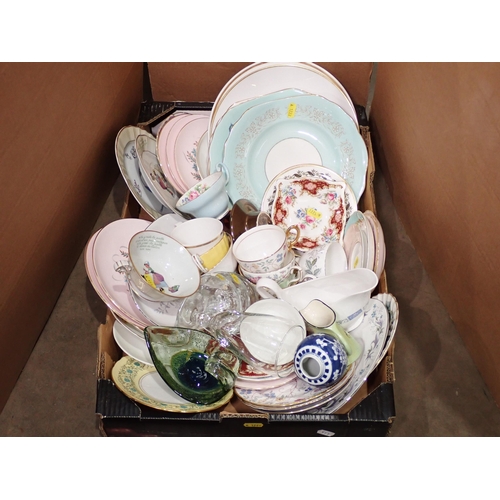 513 - Two boxes of Royal Tuscan 'Aristocrat' and other Dinner and Tea wares