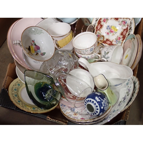 513 - Two boxes of Royal Tuscan 'Aristocrat' and other Dinner and Tea wares