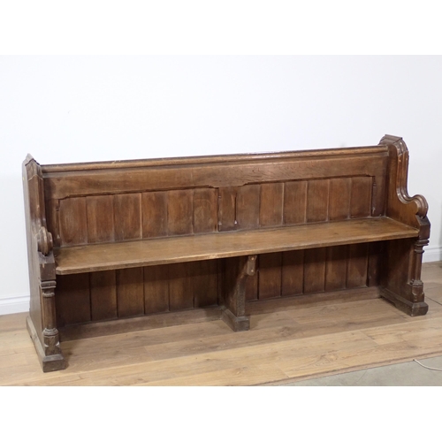 560 - An antique oak Church Pew 6ft 6in W x 3ft H