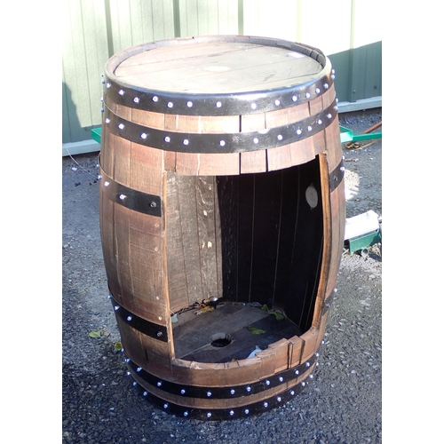 752 - A modern coopered oak Barrel