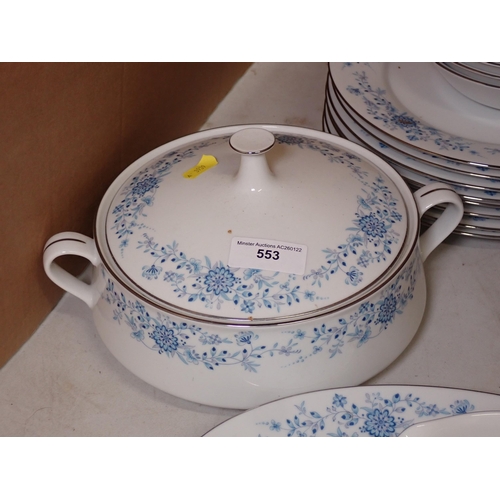 553 - An 'Anthea' part Dinner Service