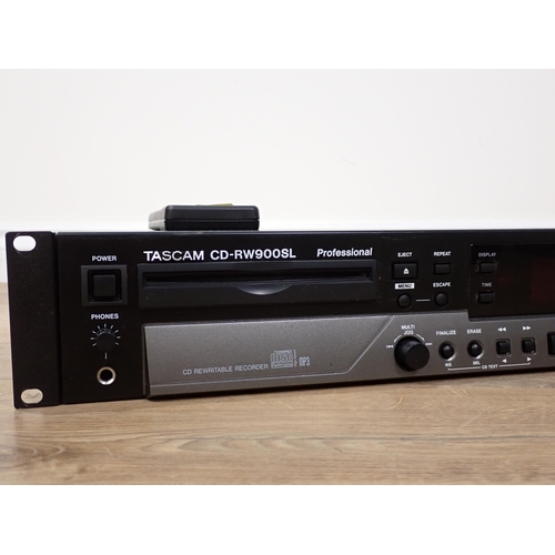 377 - A Tascam CD-RW900SL Professional CD rewritable Recorder with manual and remote (passed PAT)