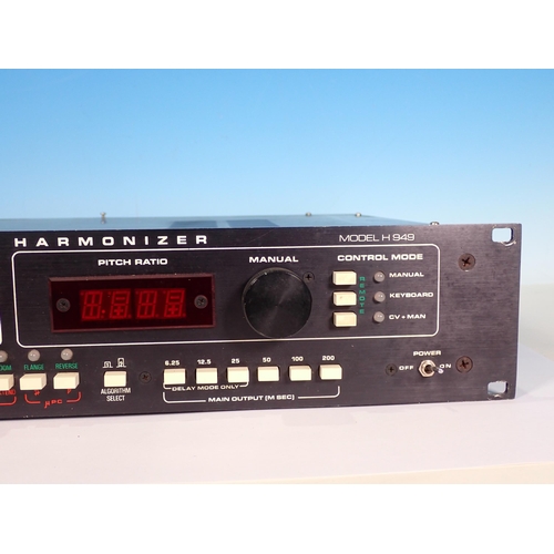 395 - An Eventide Harmoniser Model H949 with manual (passed PAT)