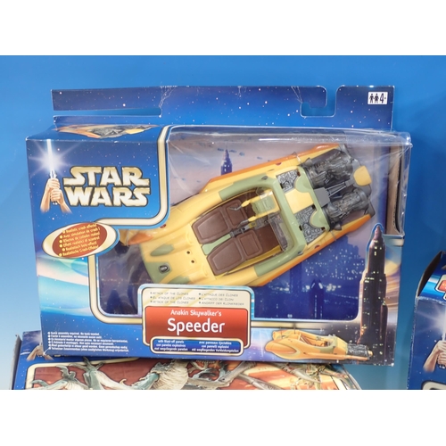 157 - A boxed Star Wars Jedi Starfighter, boxed electronic Reek Arena Battle Beast, a boxed Acklay Arena B... 