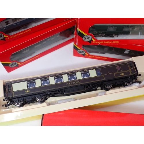 211 - Two boxed Hornby Superdetail 00 gauge Pullman Coaches, four Hornby Southern Region Coaches and two I... 