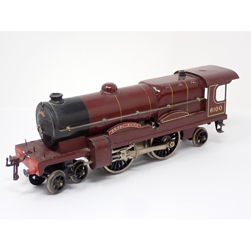 241 - An unboxed Hornby 0 gauge clockwork No.2 4-4-2 Locomotive 'Royal Scot' with boxed Tender