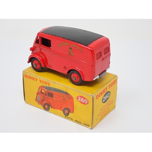 286 - A boxed Dinky Toys No.260 Royal Mail Van