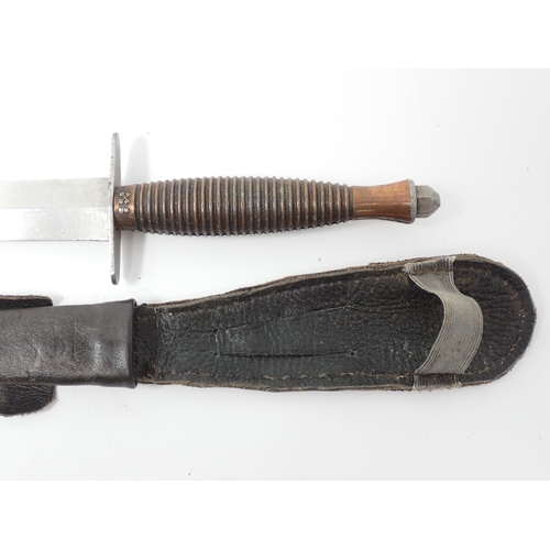 422 - Two Fairburn-Sykes type Fighting Knives