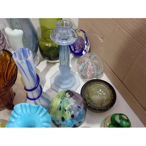 343 - A large quantity of art and coloured Glass including Vases, Bowls, Paperweights etc