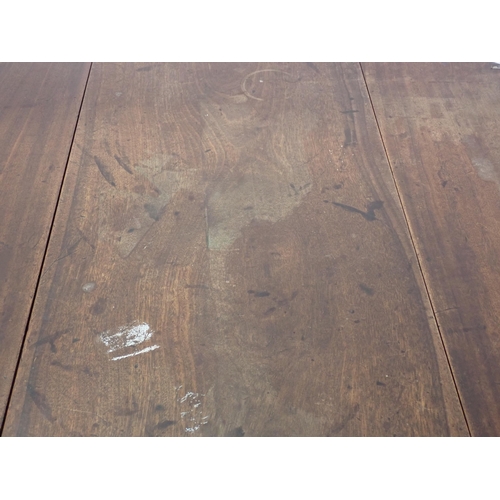 485 - A Georgian mahogany dropleaf Table on pad feet 3ft 11in W x 2ft 4in H