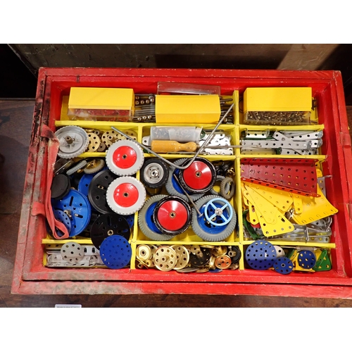 484 - A boxed Meccano No.9 Set