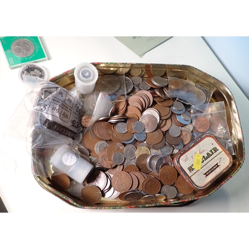 214 - A tin of British and World Coins, and a small quantity of Notes, etc