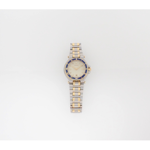 133 - A lady's Gucci quartz Wristwatch the cream dial with hourly baton markers and sweep seconds hand, ro... 