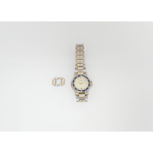 133 - A lady's Gucci quartz Wristwatch the cream dial with hourly baton markers and sweep seconds hand, ro... 