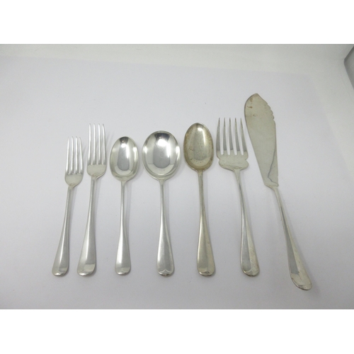 55 - A Canteen of George V silver Cutlery for 12, Hanoverian pattern, with rat tail bowls, Sheffield 1912... 