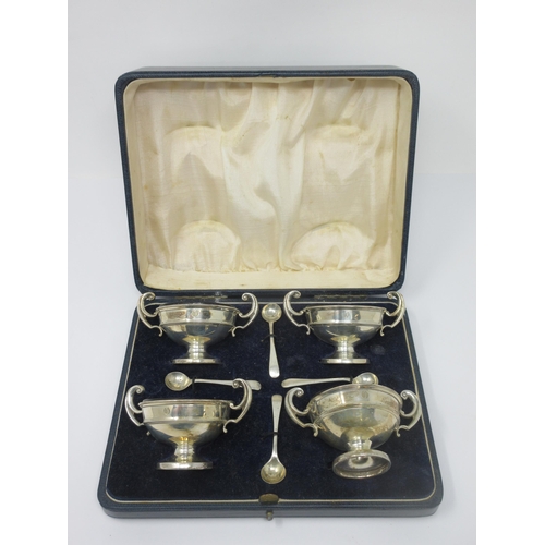 101 - A set of four George V silver two-handled circular pedestal Salts, engraved initial O, Birmingham 19... 