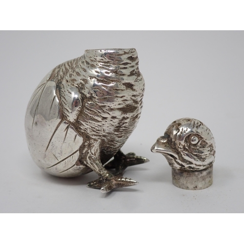 109 - An Edward VII Pepperette in the form of a chick, London 1904