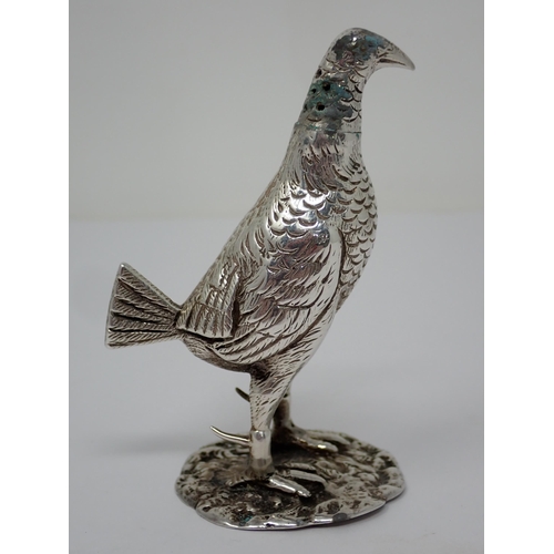 110 - A George V silver Pepperette in the form of a Fighting Cock, London 1918