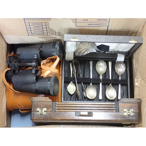 537 - A canteen of Cutlery, a pair of Binoculars, boxed Glassware, 