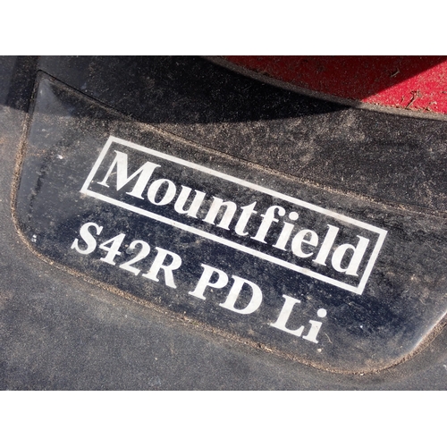 653 - A Mountfield S42R Battery Lawn Mower