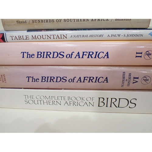 1025 - GINN, McIlleron & MILSTEIN, Complete Book of Southern African Birds, FRY & KEITH, The Birds of Afric... 