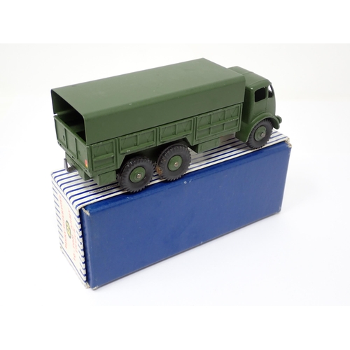 1157 - A boxed Dinky Supertoys No.622 10-ton Army Truck