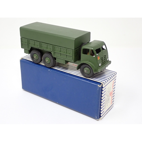 1157 - A boxed Dinky Supertoys No.622 10-ton Army Truck