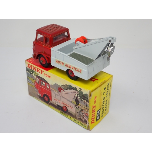 1161 - A boxed Dinky Toys No.434 Bedford T.K. Recovery Truck