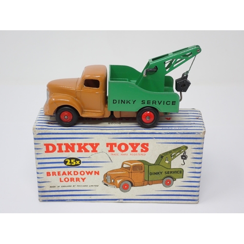 1178 - A boxed Dinky Toys No.25X brown and green Breakdown Lorry