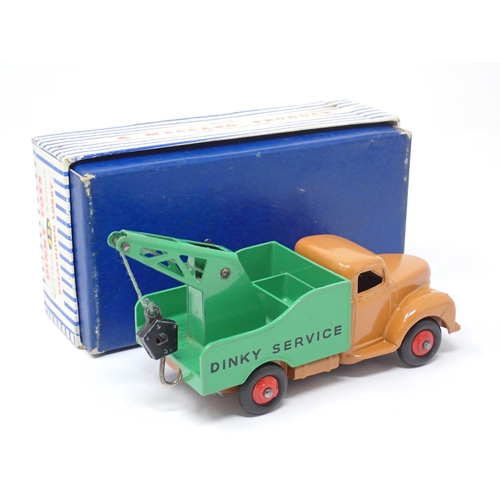 1178 - A boxed Dinky Toys No.25X brown and green Breakdown Lorry